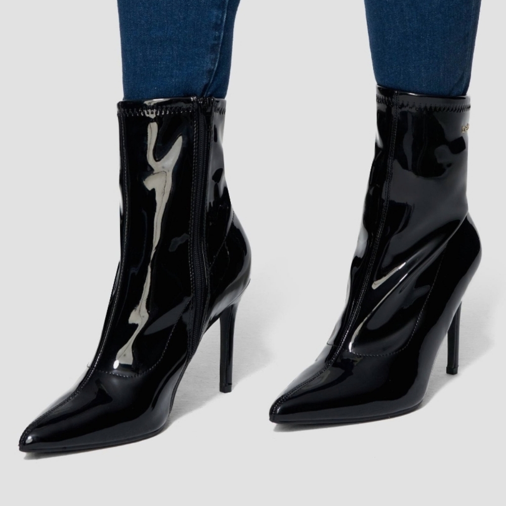 Hallee Pointed-Toe Booties